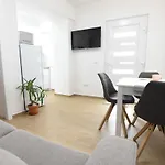 Karlo Apartments