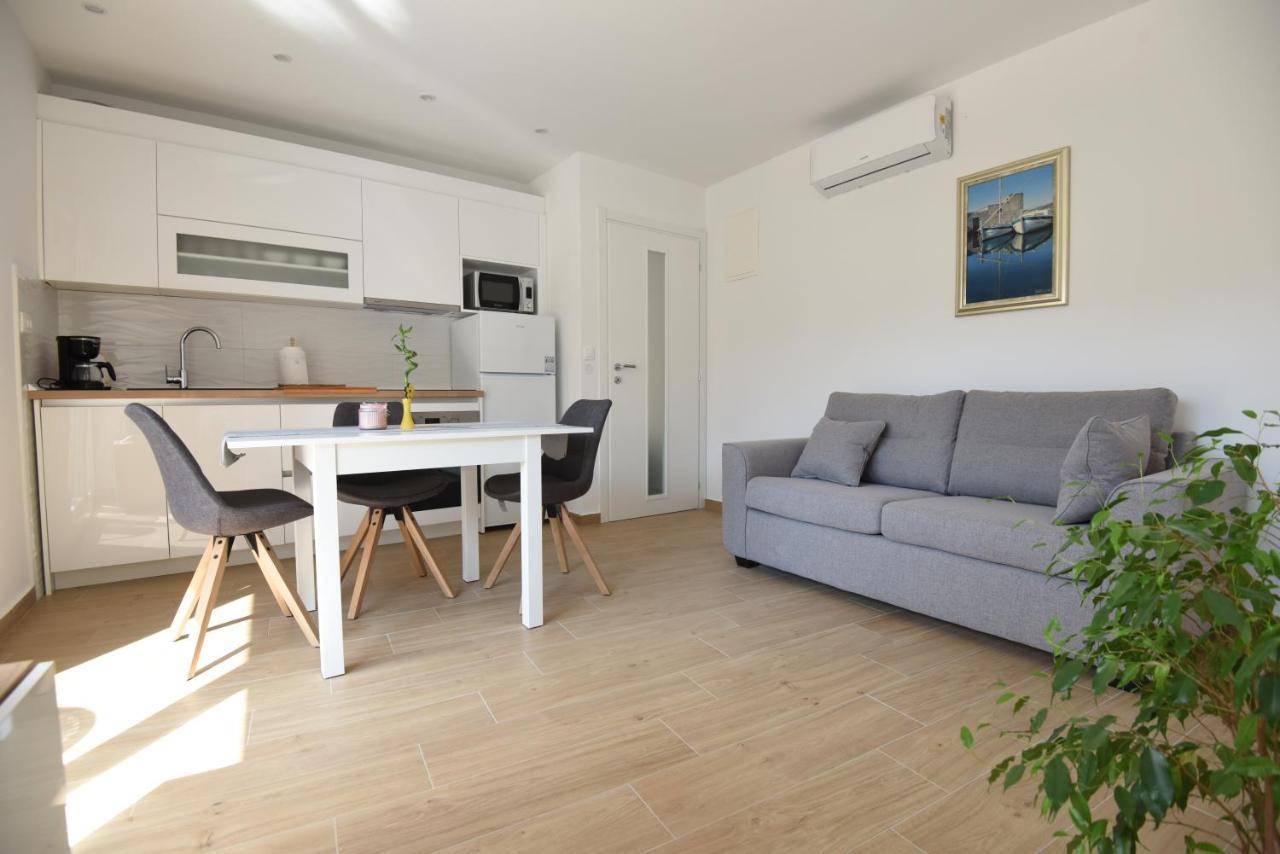 Apartment Karlo *